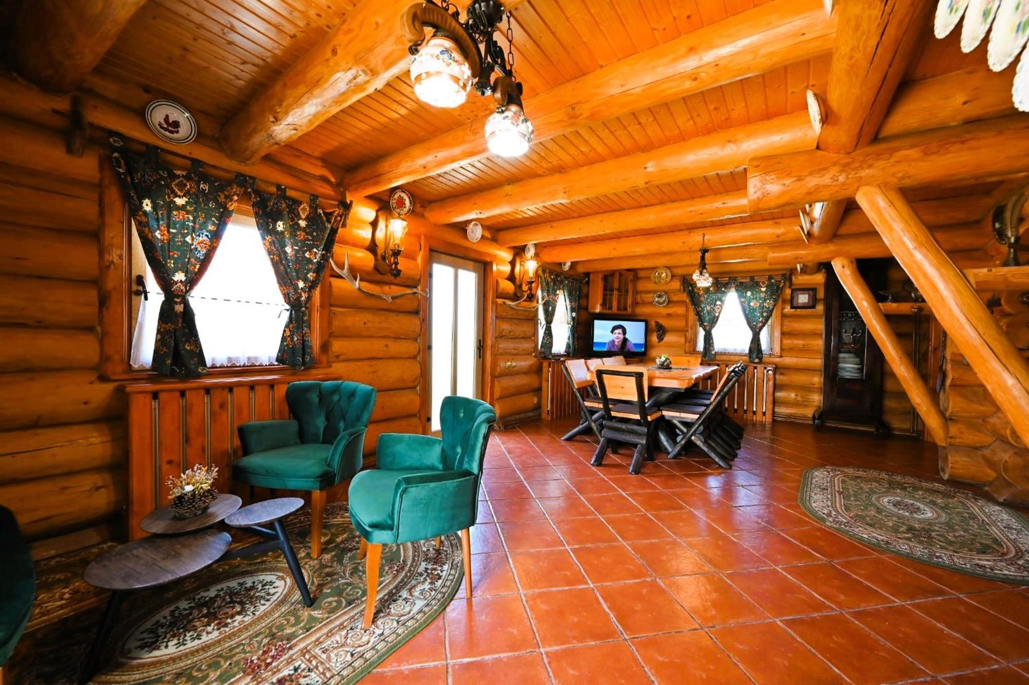 Casa De Lemn Villa Risnov Bagian luar foto