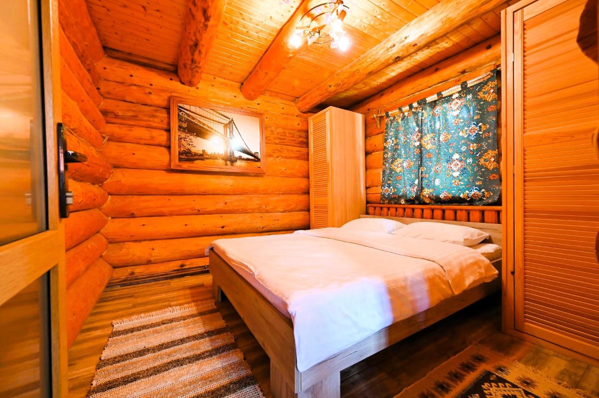 Casa De Lemn Villa Risnov Bagian luar foto
